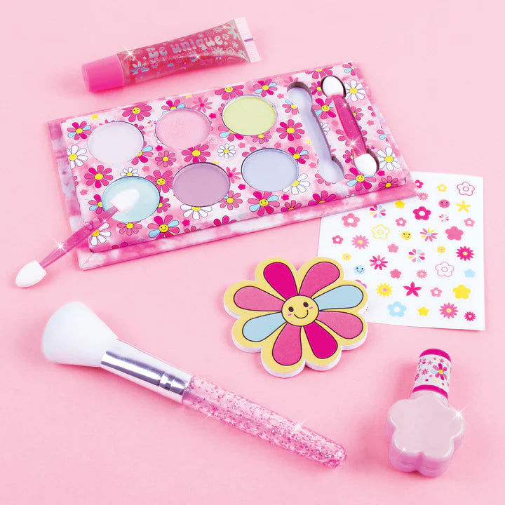 MAKE IT REAL BLOOMING BEAUTY COSMETIC SET