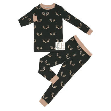 HAMNER HILL BOYS ANTLERS LOUNGEWEAR SET