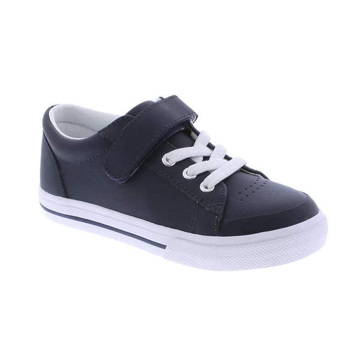 FOOTMATES REESE NAVY LEATHER.