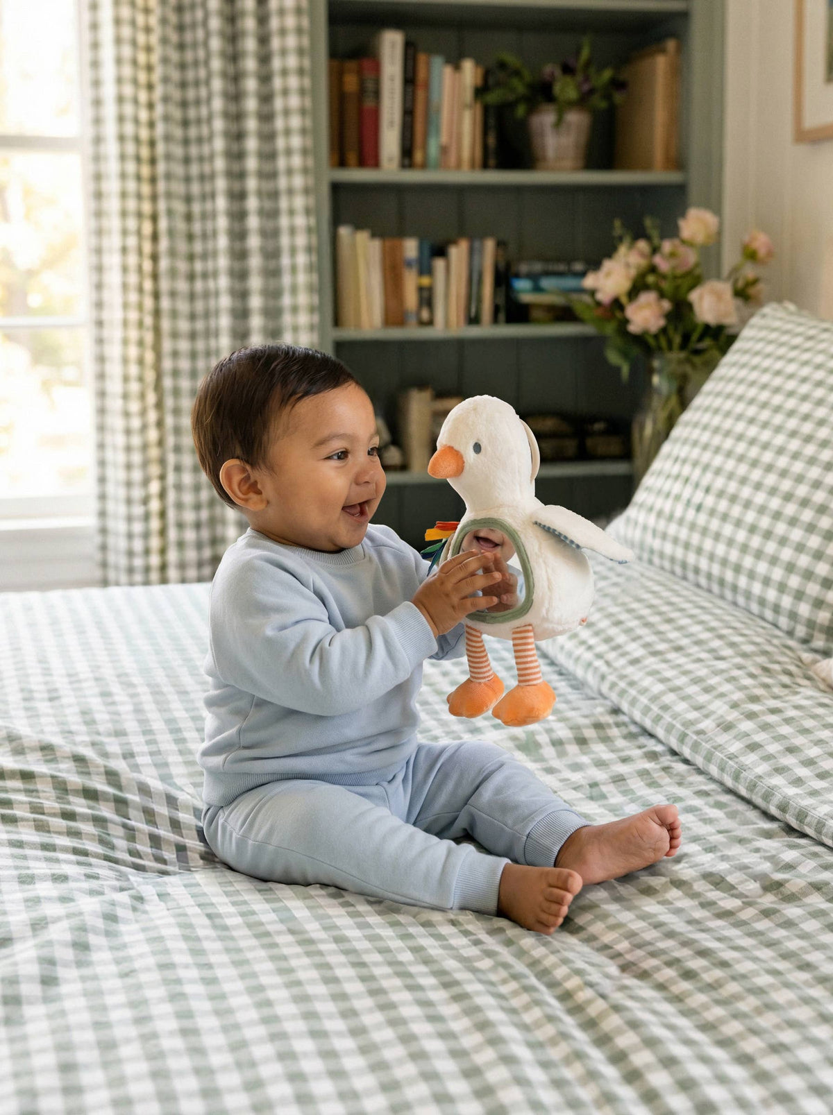 Itzy Bitzy Mirror™ Sensory Tummy Time Mirror Goose