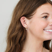 Pip Pop Post Single Diamond Hoop Earrings