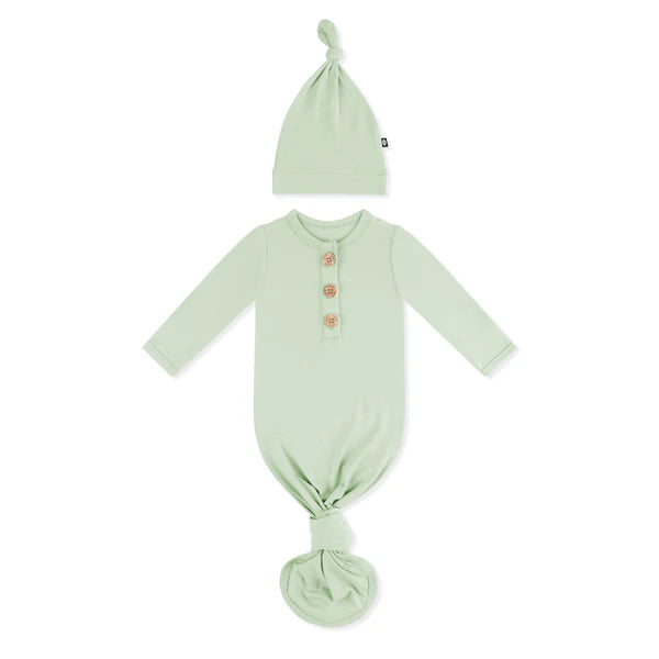 KNOTTED GOWN WITH CAP SET BASIL