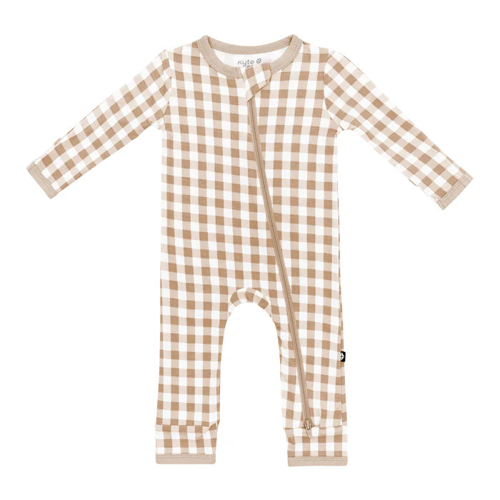 KYTE BABY ZIPPERED ROMPER IN GINGHAM BISQUE