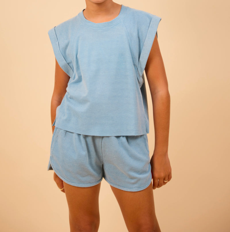 SADIE & SAGE TWEEN SIGHTSEEING CUFF SLEEVE TOP BLUE