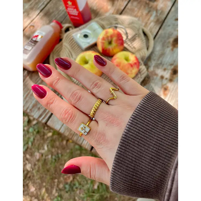 ELEVATED FAITH WAVY CROSS RING