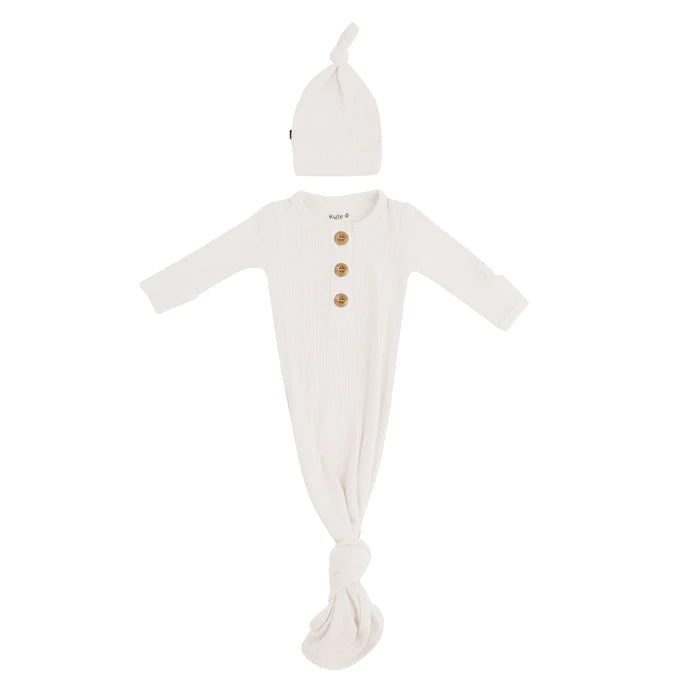 KYTE BABY RIBBED KNOTTED GOWN WITH HAT SET IN OAT