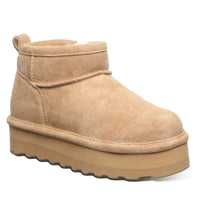 BEARPAW YOUTH RETRO SHORTY BOOT IN ICED COFFEE