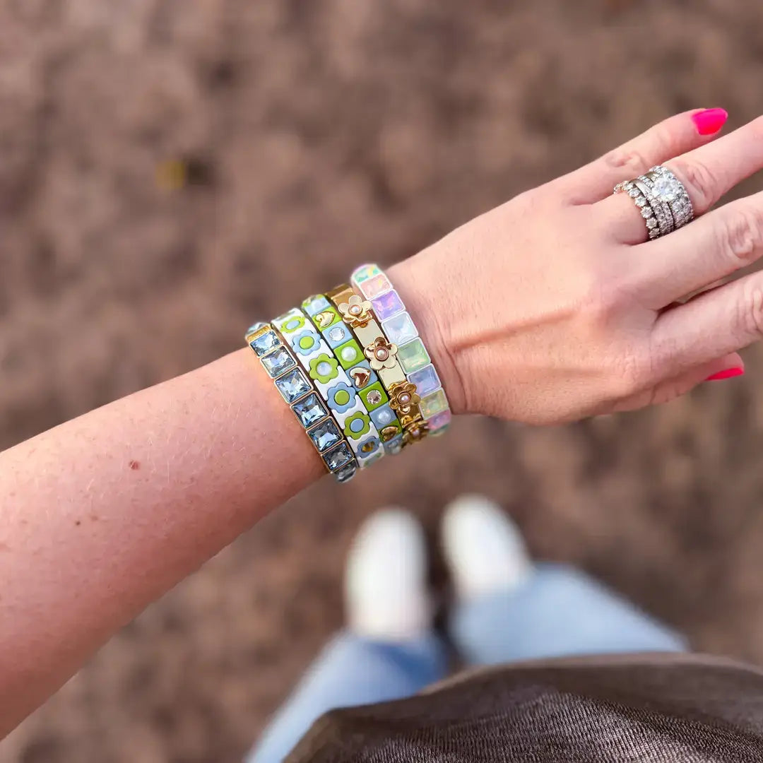 POPPY ENAMEL STRETCH BRACELET GREEN WITH PINK FLOWERS