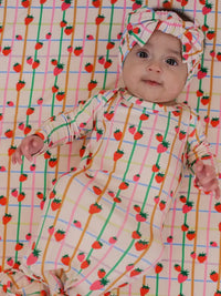 EVERYDAY BLANKET BERRY PATCH