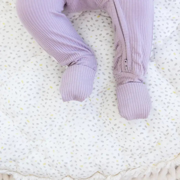 BELLA TUNNO ORCHID ZIP BEANIE SET