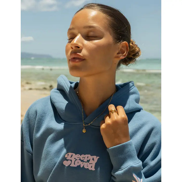 ELEVATED FAITH RADIANT CROSS NECKLACE