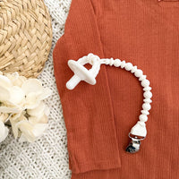 ITZY RITZY SWEETIE STRAP™ SILICONE ONE-PIECE PACIFIER CLIPS WHITE BEADED