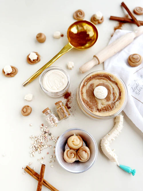 CINNAMON ROLL KIDDOUGH PLAY KIT