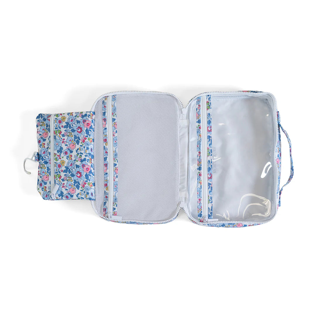 TRVL BUNDLE UP HANGING TOILETRY BAG BRIDGEHAMPTON FLORAL