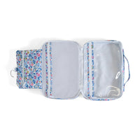 TRVL BUNDLE UP HANGING TOILETRY BAG BRIDGEHAMPTON FLORAL