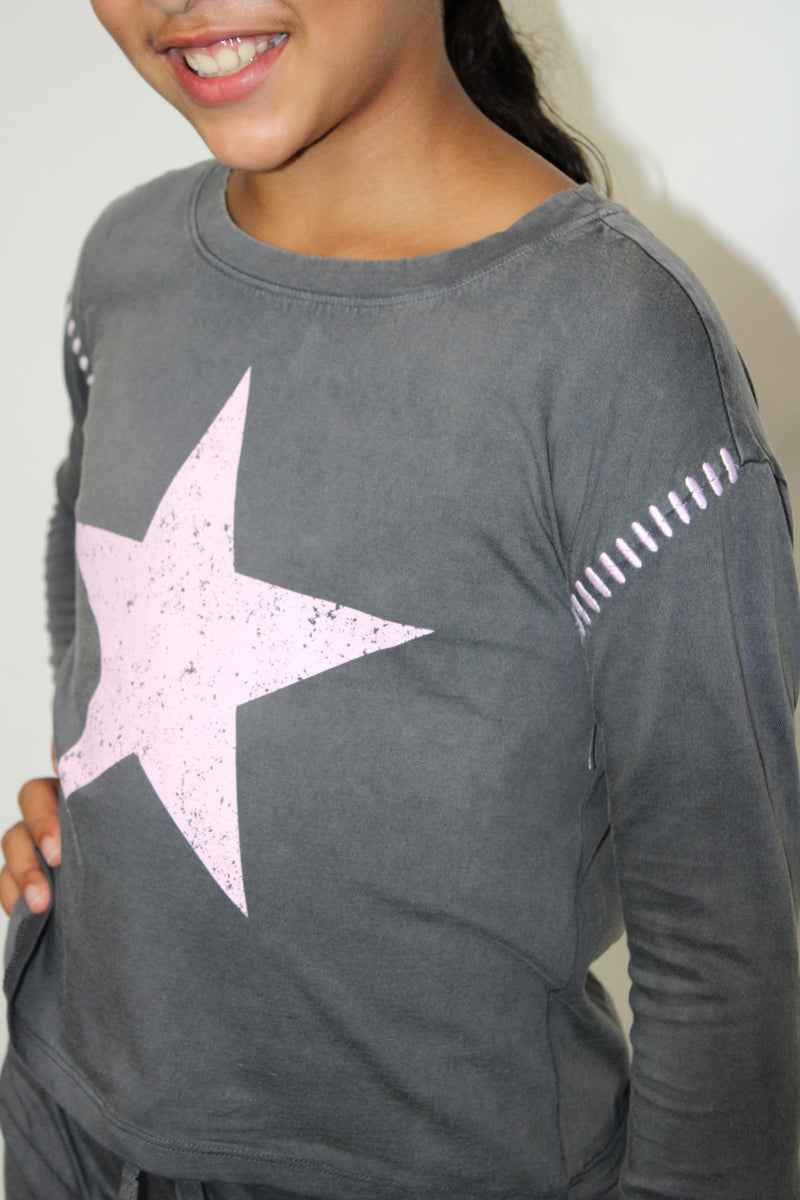 PAPER FLOWER STAR WASHED TOP WITH EMBROIDERY STITCH DETAIL