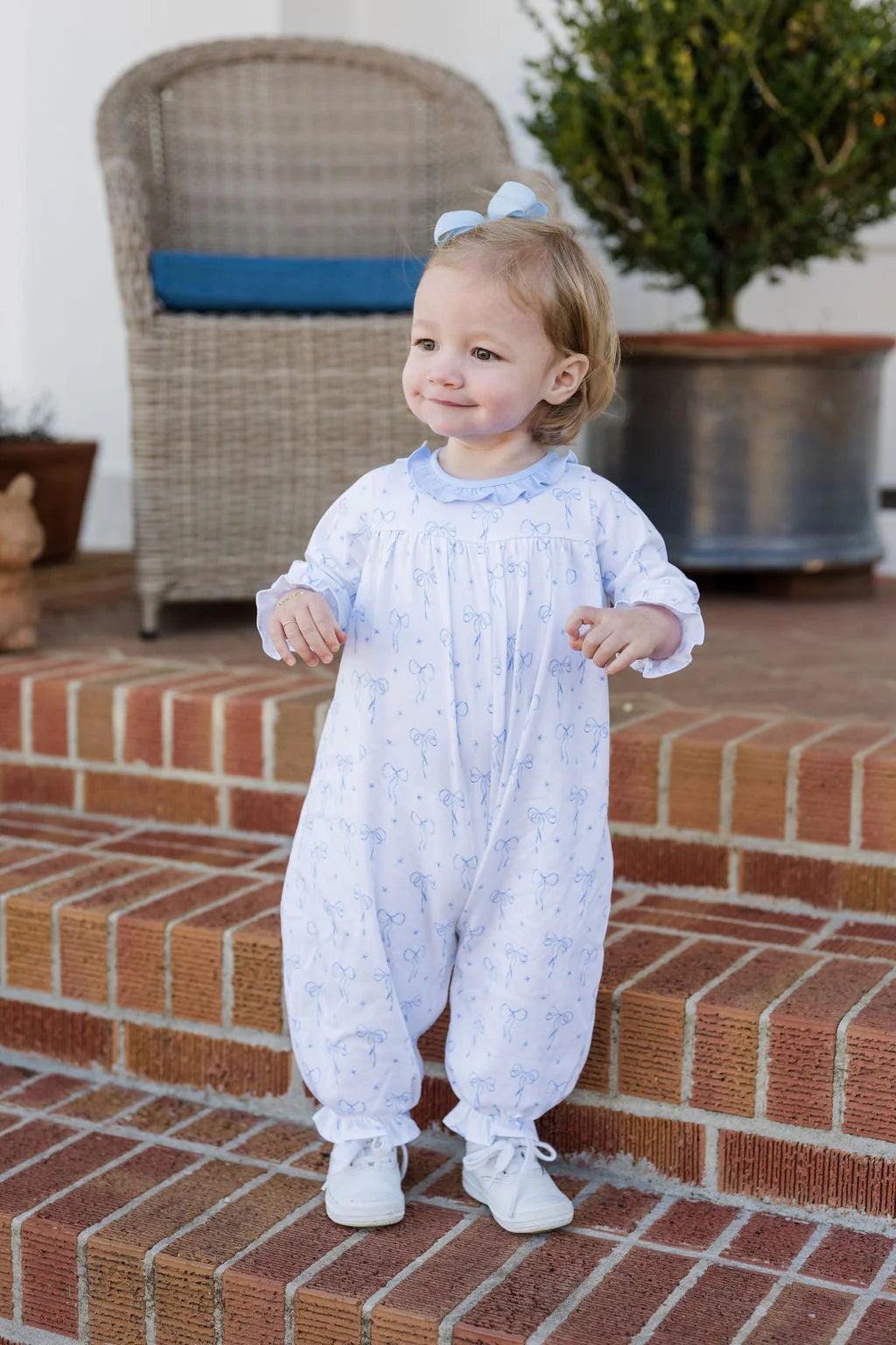 JAMES AND LOTTIE LILA LONG BUBBLE BLUE BOWS KNIT