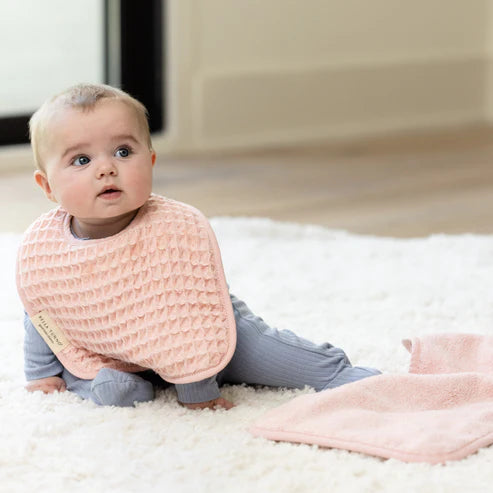 BELLA TUNNO BIB + BURP SET BLUSH