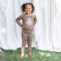 KYTE BABY LONG SLEEVE PAJAMAS LATTE LEOPARD