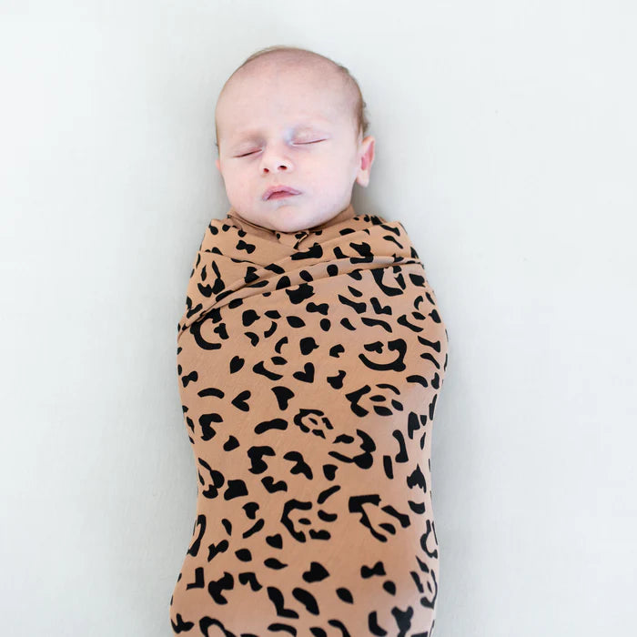 KYTE BABY SWADDLE BLANKET LATTE LEOPARD
