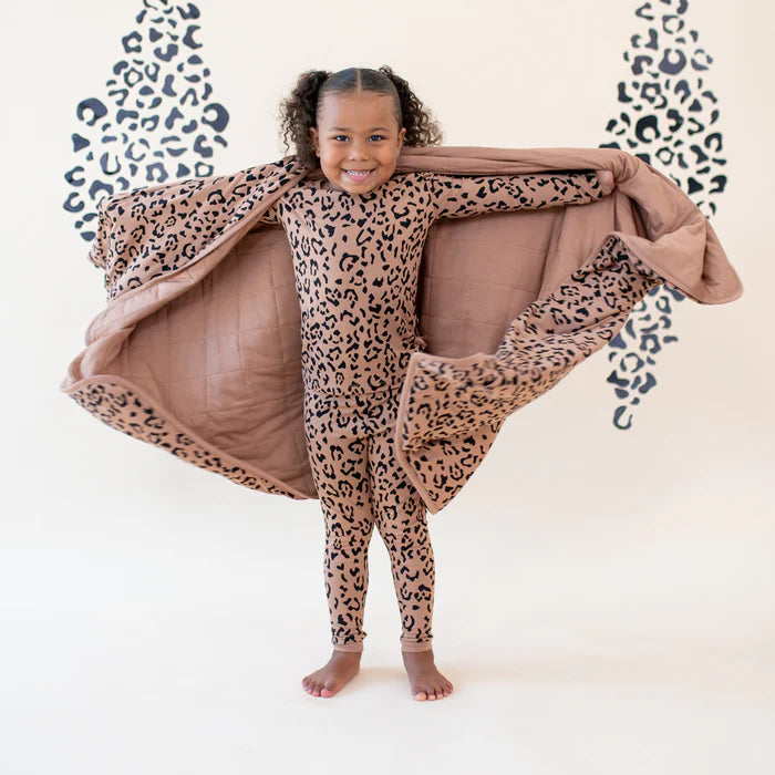 KYTE BABY LONG SLEEVE PAJAMAS LATTE LEOPARD