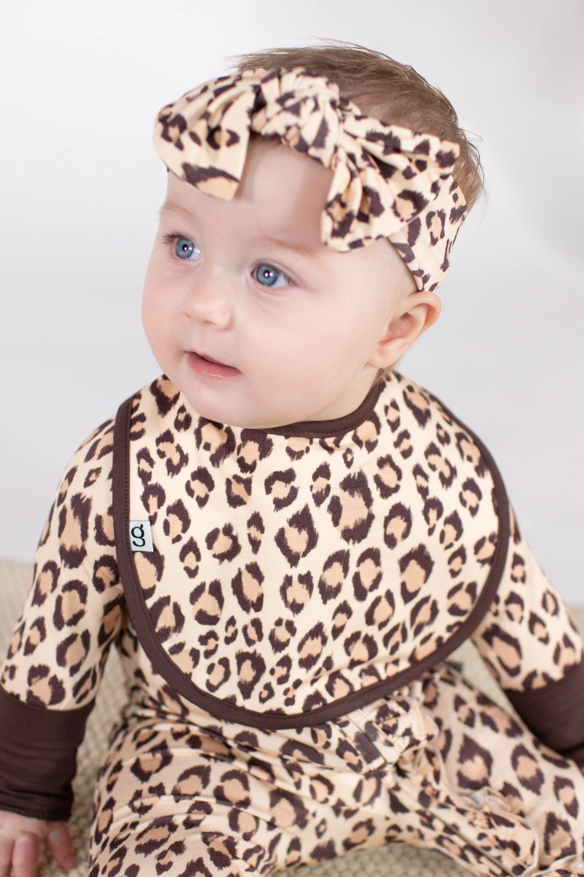 BIB SET CLASSIC LEOPARD