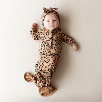 KYTE BABY KNOTTED GOWN WITH HAT SET LATTE LEOPARD