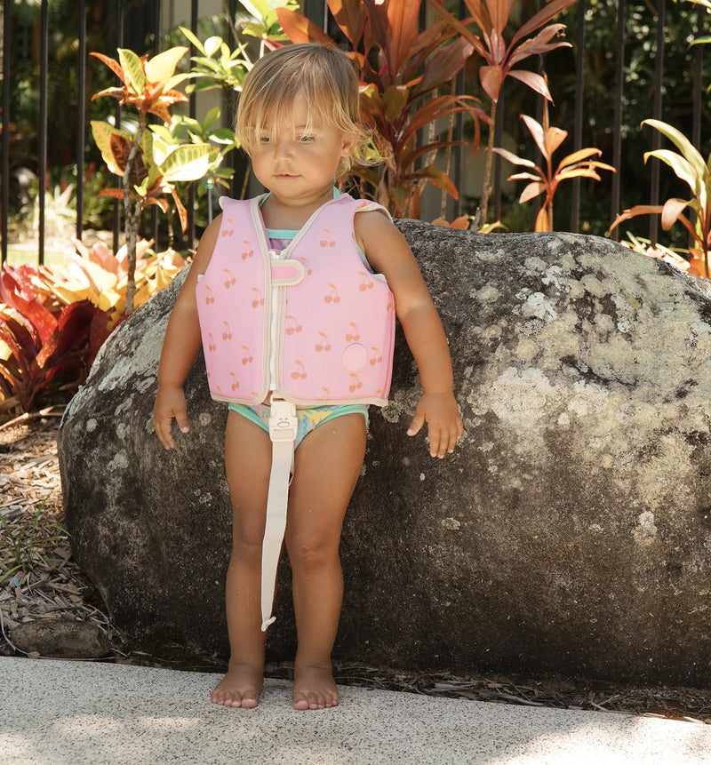 SUNNY LIFE KIDS SWIM VEST 3-6 YEAR CHERRY