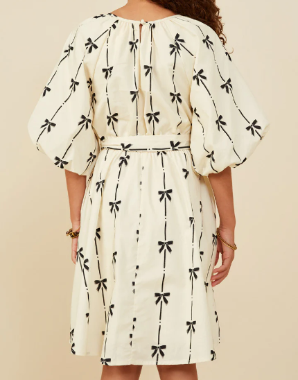 HAYDEN GIRLS ALL OVER BOW PRINT BELTED DRESS