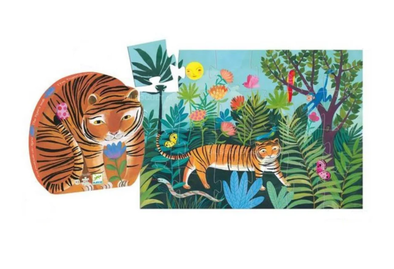 SILHOUETTE THE TIGER'S WALK