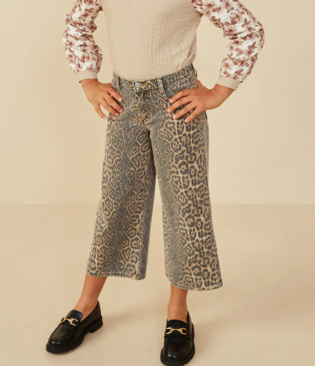 Girls Washed Leopard Print Relaxed  Fit Denim Jeans