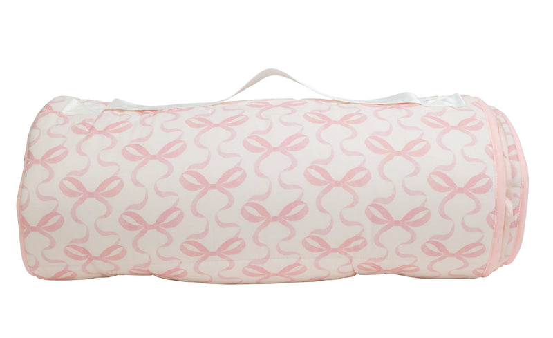 APPLE OF MY ISLA NAPMAT BOWS ON PINK