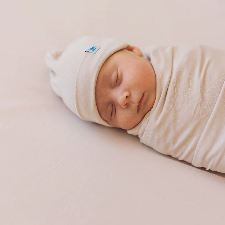 LITTLE UNICORN STRETCH SWADDLE AND HAT SET SOFT BLUSH