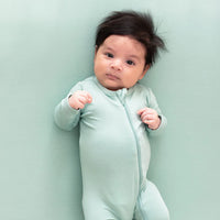 KYTE BABY ZIPPERED  FOOTIE IN WASABI