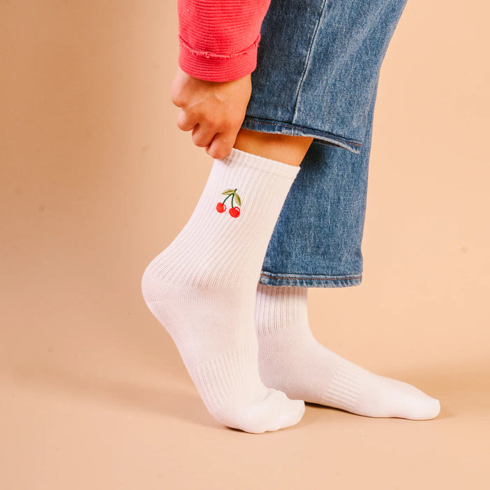EMBROIDERED CREW SOCKS CHERRIES
