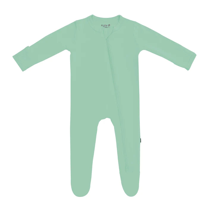 KYTE BABY ZIPPERED  FOOTIE IN WASABI