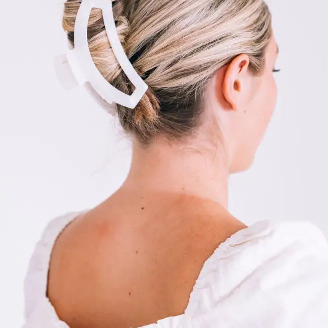TELETIES OPEN COCONUT WHITE LARGE HAIR CLIP