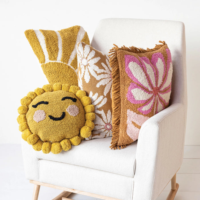 COTON PUNCH HOOK SUN SHAPED PILLOW