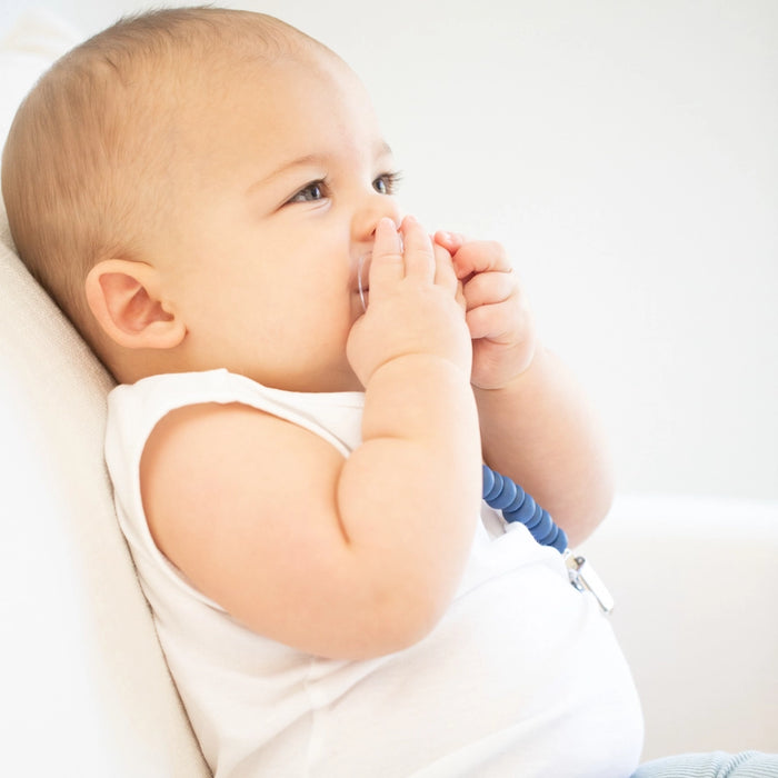 BELLA TUNNO NAVY PACIFIER CLIP