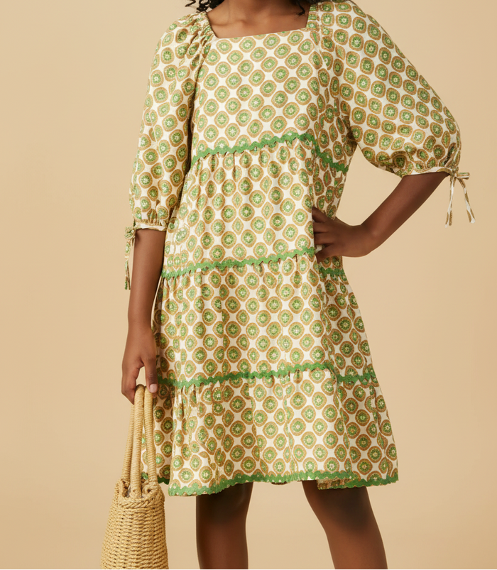 Girls Contrast Wavy Trim Block Print Dress - Beige Background