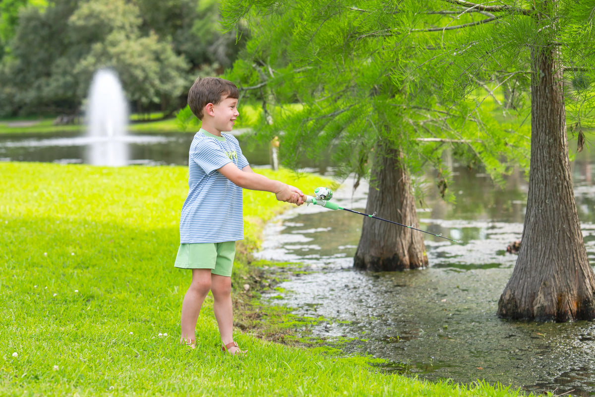 HOOKED ON FISHING SHORT SET