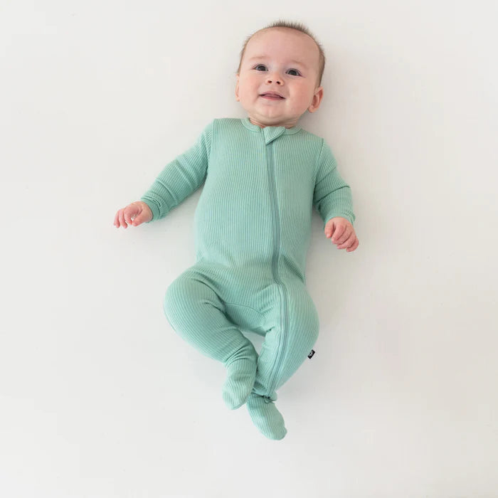 KYTE BABY RIBBED ZIPPERED FOOTIE IN WASABI