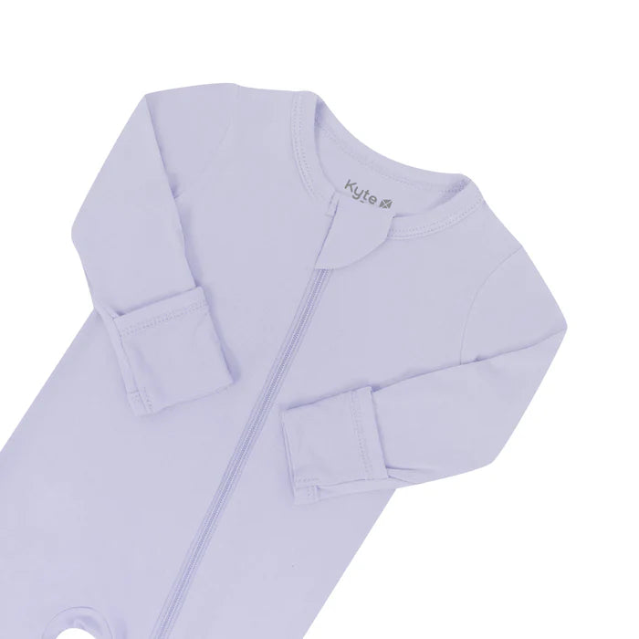 KYTE BABY ZIPPERED FOOTIE IN LILAC