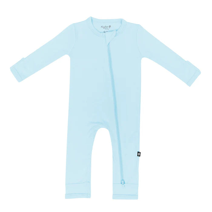 KYTE BABY ZIPPERED ROMPER IN POWDER