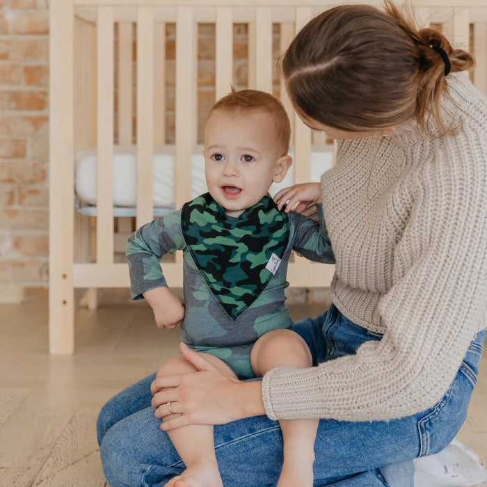 HUNTER BANDANA BIBS 4 PACK