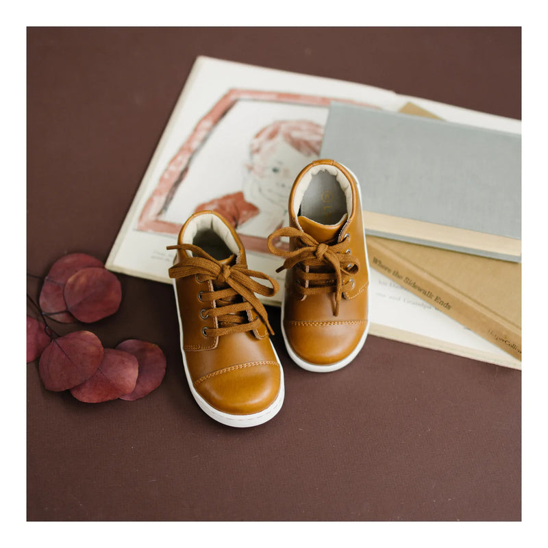 LAMOUR EVAN MID TOP SNEAKER CAMEL.