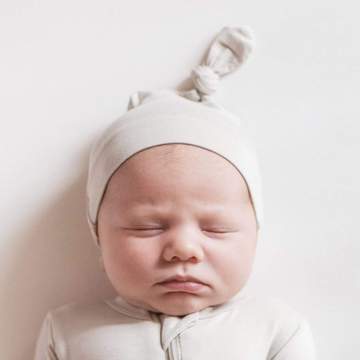 KYTE BABY KNOTTED CAP IN OAT